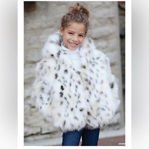 Kid's Snow Leopard Faux Fur Hooded Parka size medium